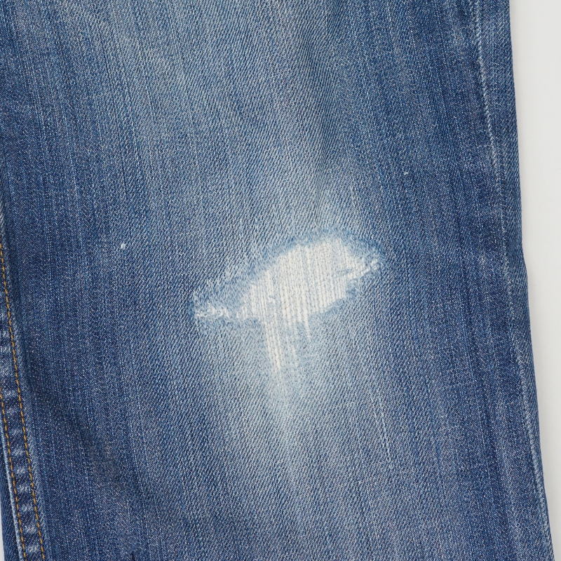 ジーンズ ひざ部分 破れ リペア（修理）｜Levi’s（リーバイス） 502